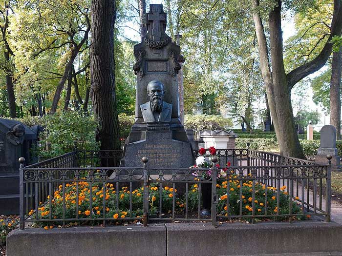 Dostoevsky's grave in Saint Petersburg