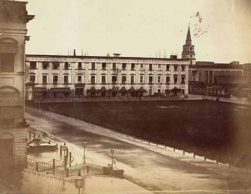 Spence's Hotel with St John's Church at the far end (1858-1861)