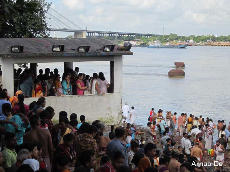 The concrete shelter overlooking the water body