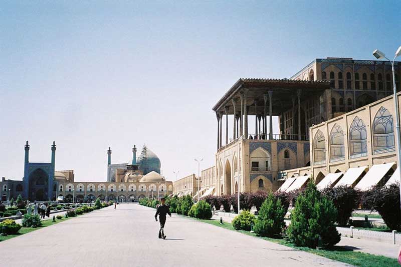 ali qapu palace isfahan iran