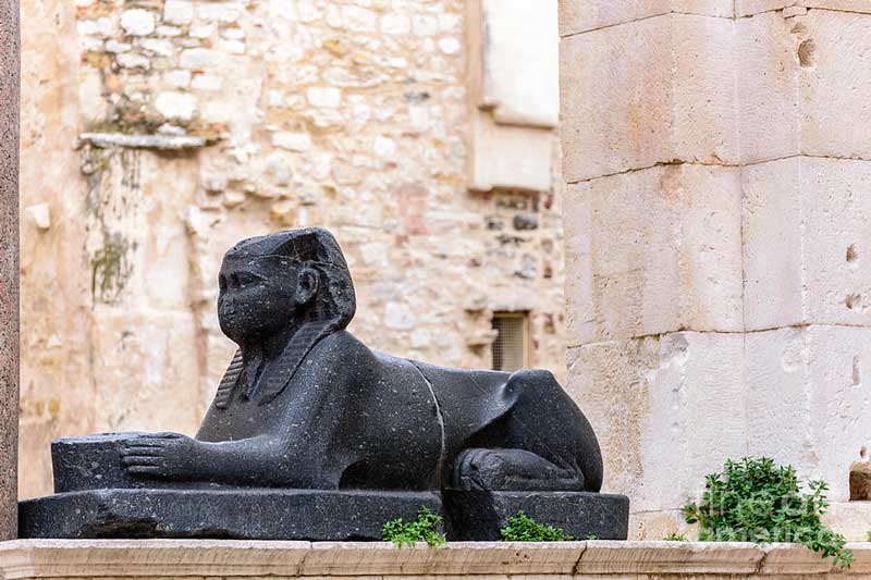 diocletian palace split croatia