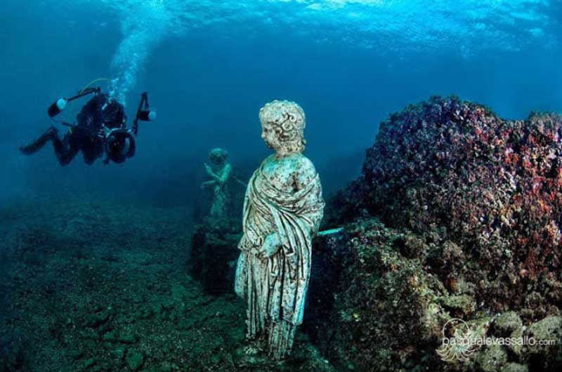 baia naples italy