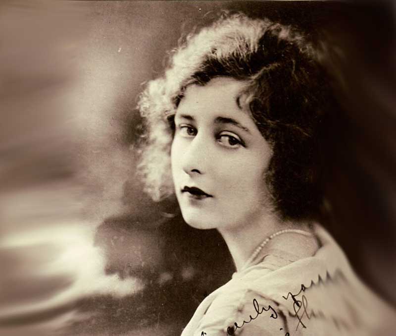 charles chaplin and his women