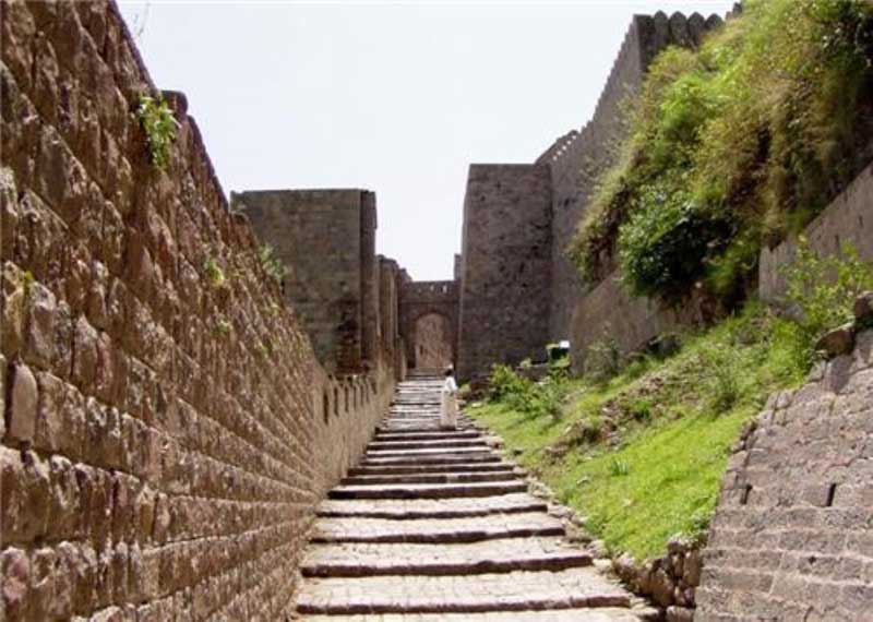 kangra fort himachal pradesh