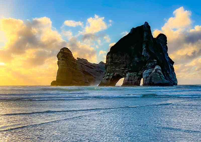 arches of the archway islands newzealand