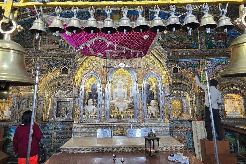 shri digambar jain temple delhi